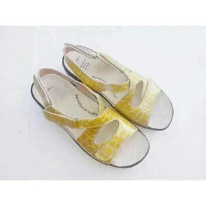 Barefoot Freedom by Drew Womens Abby Slingback Sandals Yellow Crocodile 7.5 W